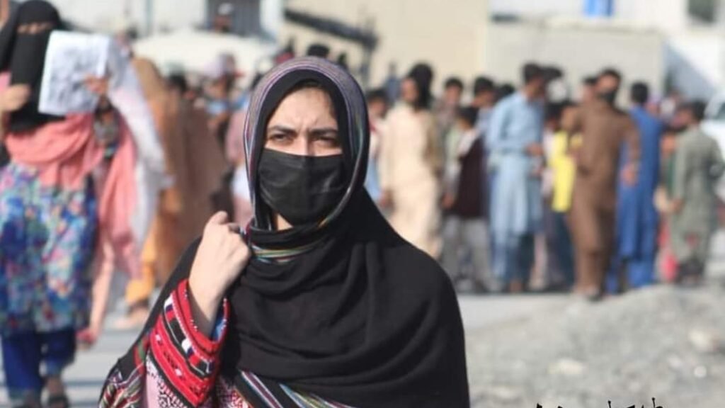 بلوچ ھمک زوراکی ءِ بگیری ءَ پاد بیت ءُ آئی دیم پہ دیمی ءَ بہ کنت۔ ڈاکٹر شلی