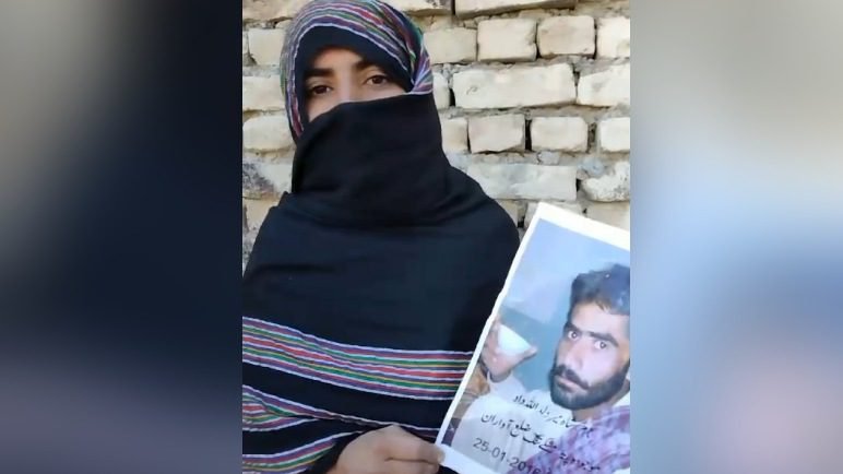 زوربیگواھیں شاہ میر ءِ کھول ءَ آئی آجوئی ءِ لوٹ کرتگ