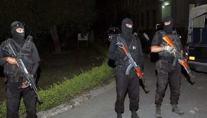 بلوچ سلاہ بندیں گلاں پہ گچینکاری ءِ دارگ ءَ یک سد ءُ سی ءَ گیش اُرش کرتگ۔ سی ٹی ڈی