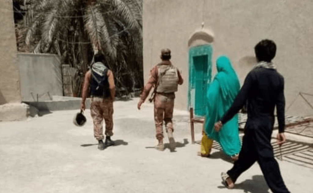 گْوادر ءَ پاکستانی لشکر ءِ لشکرکشی