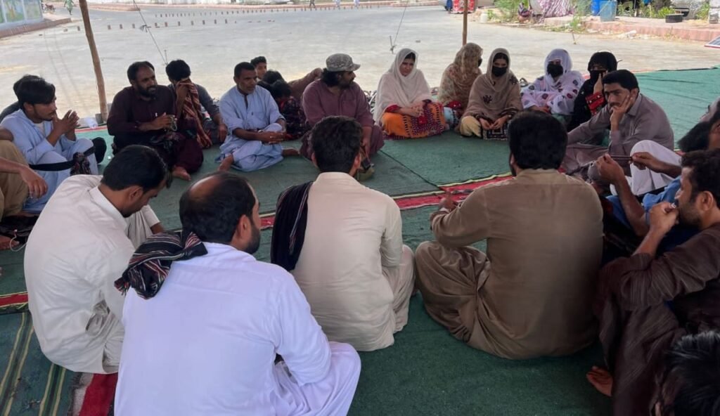 تربت: بلوچ نودربر گل ءُ سیاسی ءُ چاگردی بھرگاں زور بیگواھیں مردمانی کھول ءِ زھرشانی ءَ  کمک ءُ پلہ مرزی کنگ ءِ جار جتگ