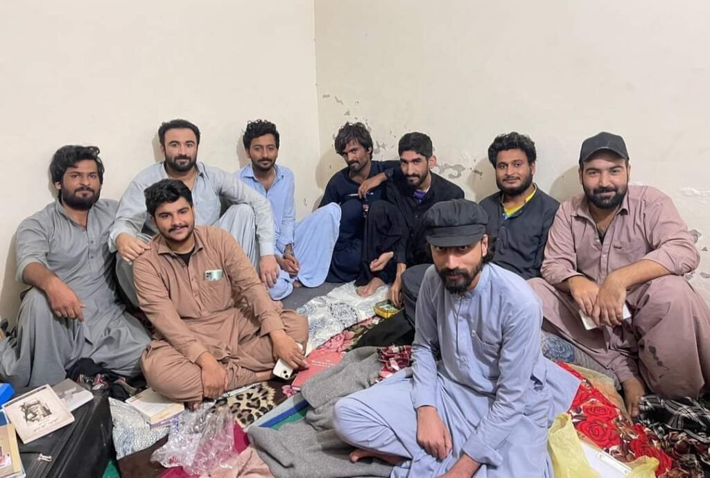 چہ راولپنڈی ءَ ￴زوربیگواہ کنگ بوتگیں نودربر آجو بوتگ اَنت