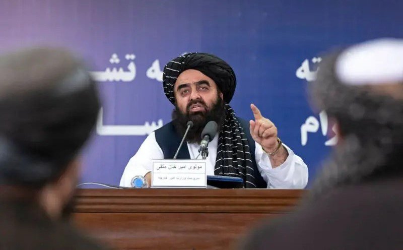 پاکستان چہ انگریز، سوویت یونین ءُ ￶نیٹو ءَ ￴در بہ بارت کہ آیاں اوگانستان ءَ ￴پروش وارتگ۔ امیرھان متکی