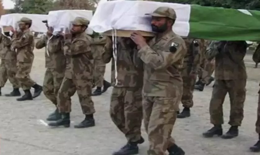 سرکار ءَ مند اُرش ءَ سے کارمند ءِ مرگ ءِ گپ راست کرتگ