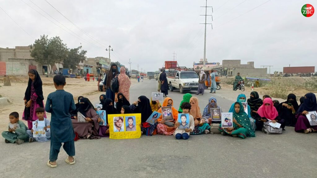 ھب چوکی ءَ زور بیگواھیں مردمانی کھولاں زھرشانی ءَ دگ بند کرتگ