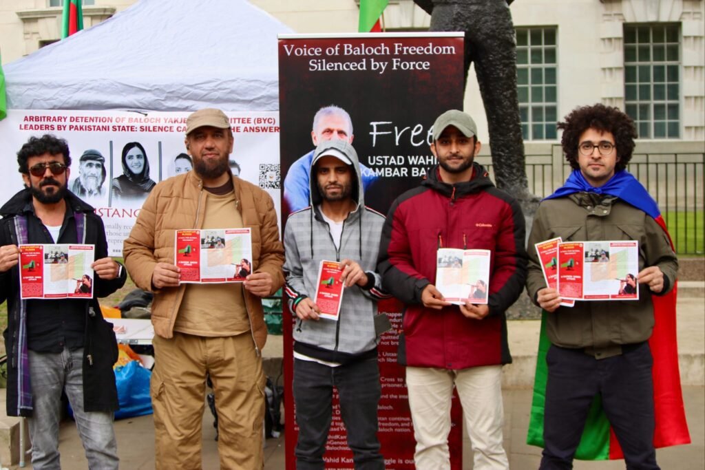 بی این ایم ءِ نیمگ ءَ سرپدی تکشام ءِ درچ ءَ آکسپورڈ ءَ پنتاک بھر ءُ بانگ کنگ بیتگ