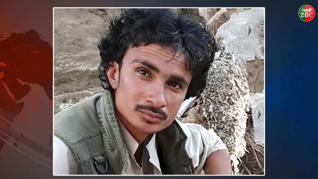 تمپ ءَ  کشندہ ٹولی ءَ شھید ازیز  پنام چاکر ءِ گس ءَ دستی بمب ارش کرتگ