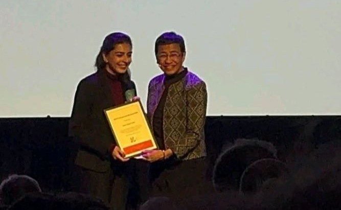 زوریں بیگواھیانی  بگیری ءَ  توار چست  کنگ ءَ ایمان مزاری ءَ داد دیگ بیتگ